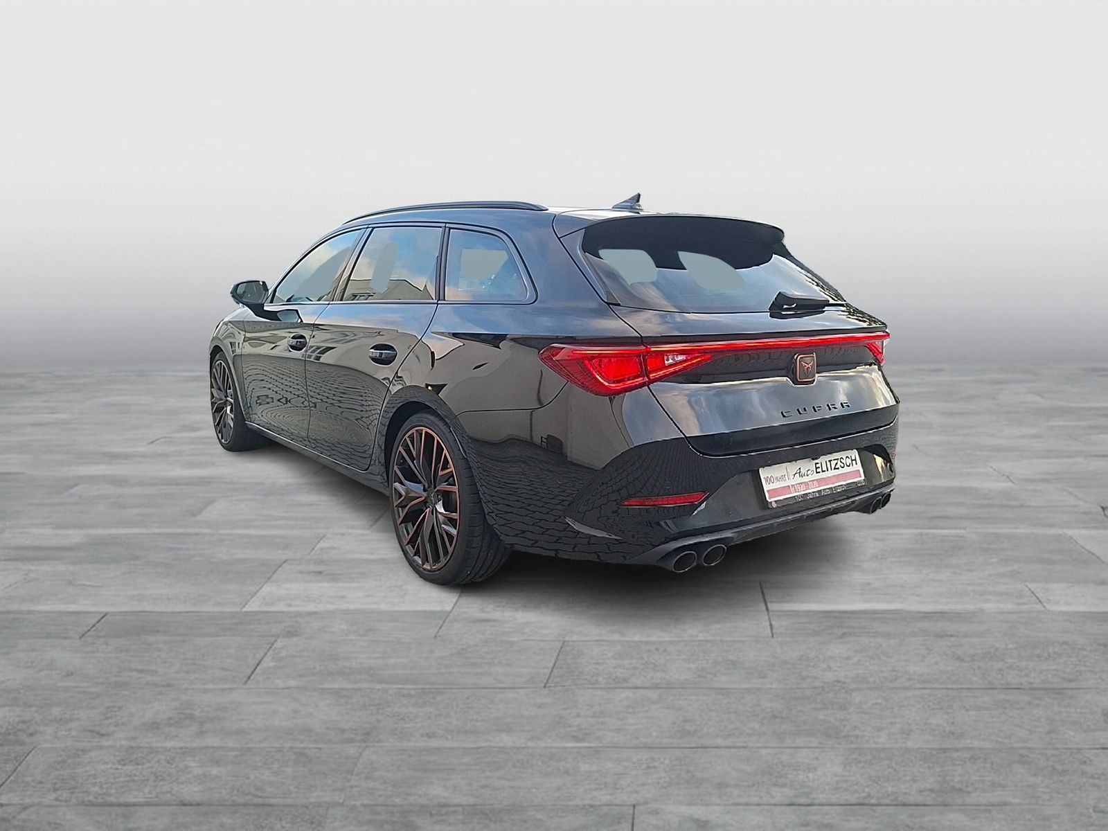 Cupra Leon 2022 г. Чёрный, пробег 42000 км