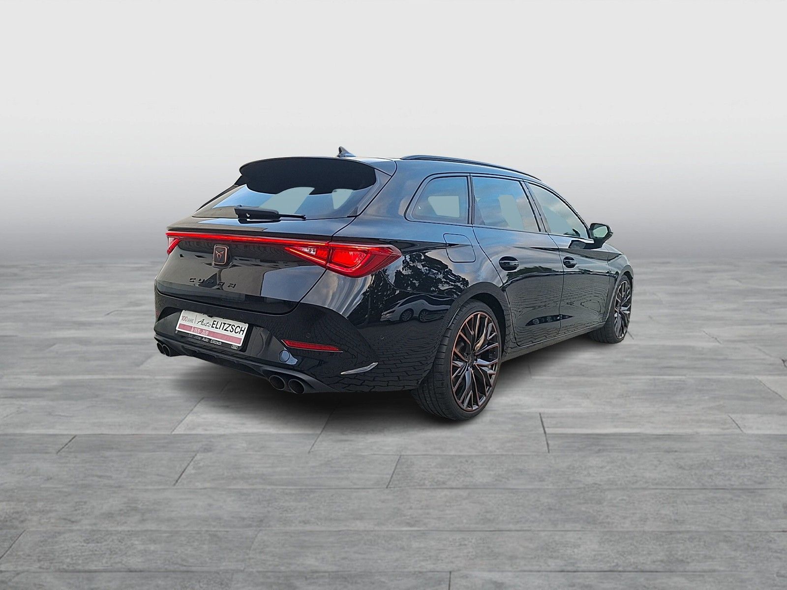 Cupra Leon 2022 г. Чёрный, пробег 42000 км
