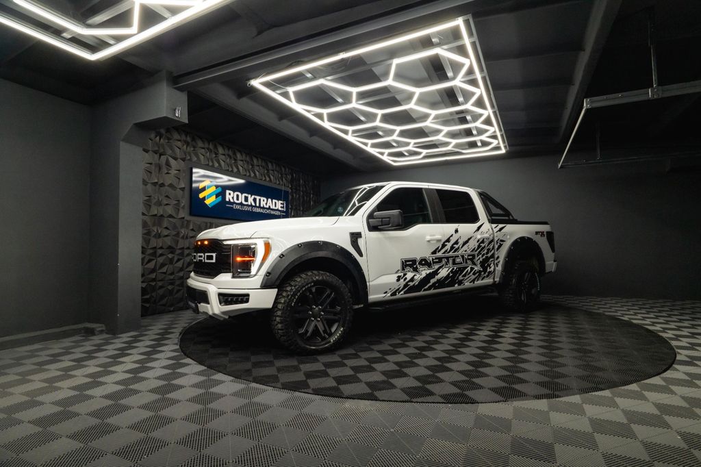Ford F 150 2024 г. Белый, пробег 59380 км