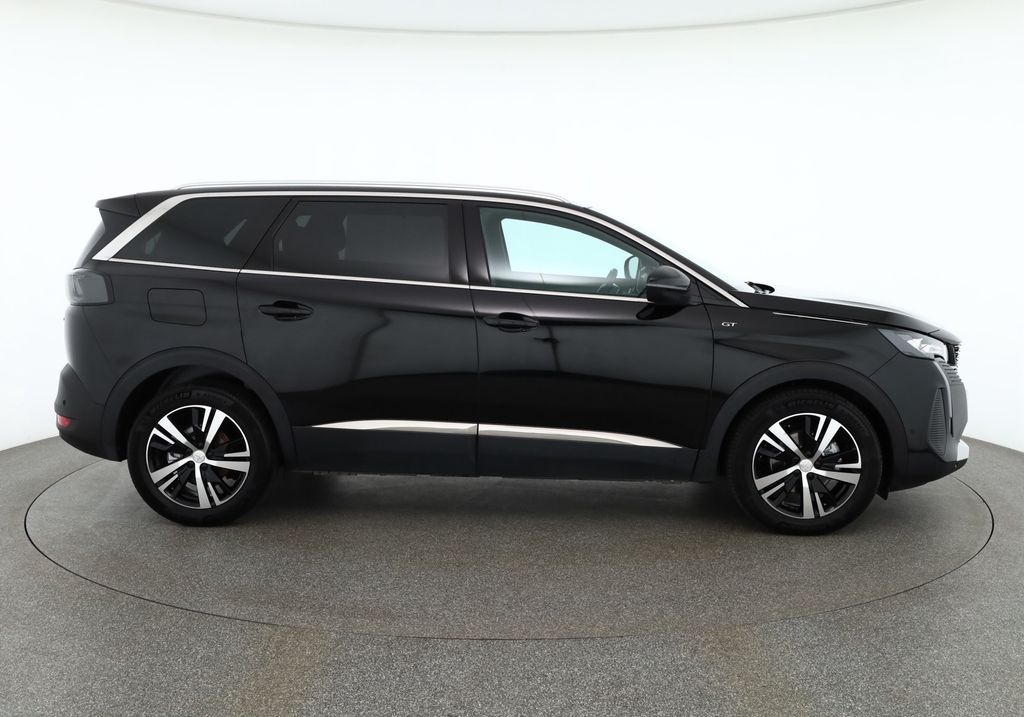 Peugeot 5008 2024 г. Чёрный, пробег 48458 км