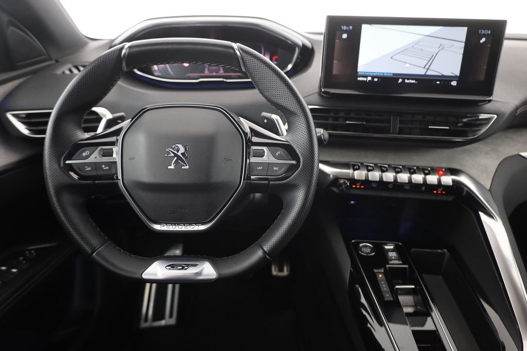 Peugeot 5008 2024 г. Чёрный, пробег 48458 км