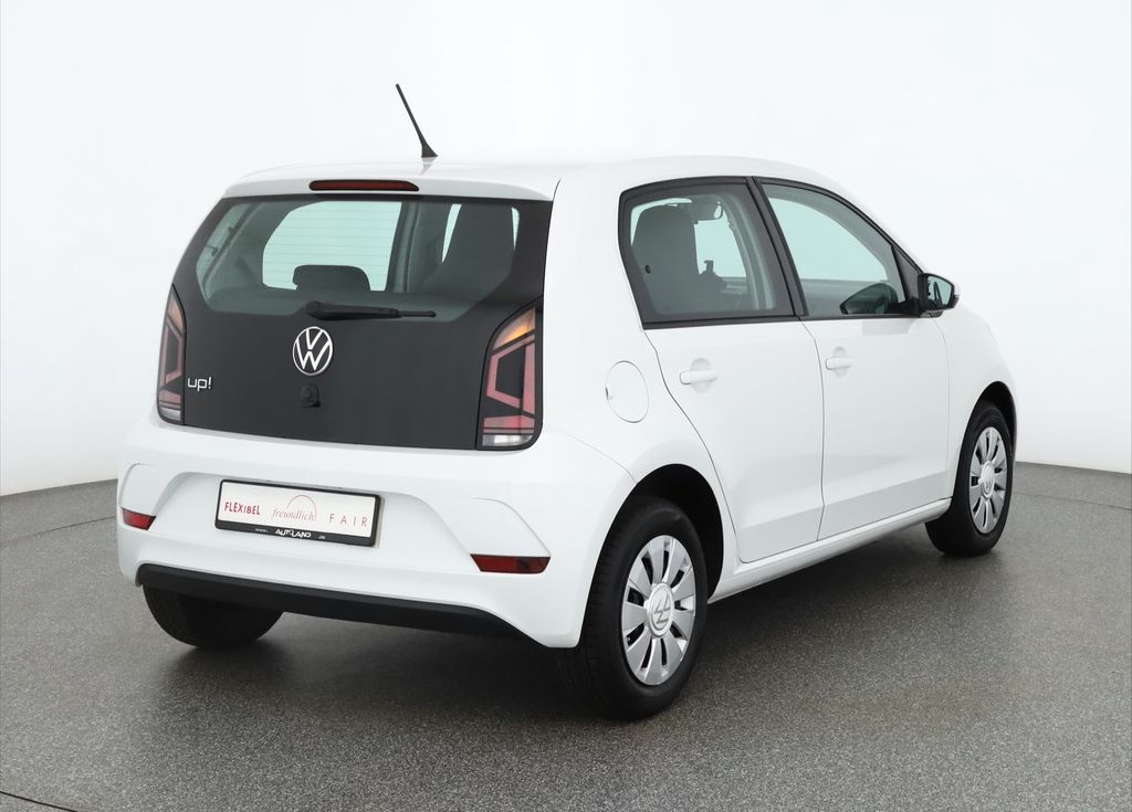 Volkswagen up! 2022 г. Белый, пробег 19329 км