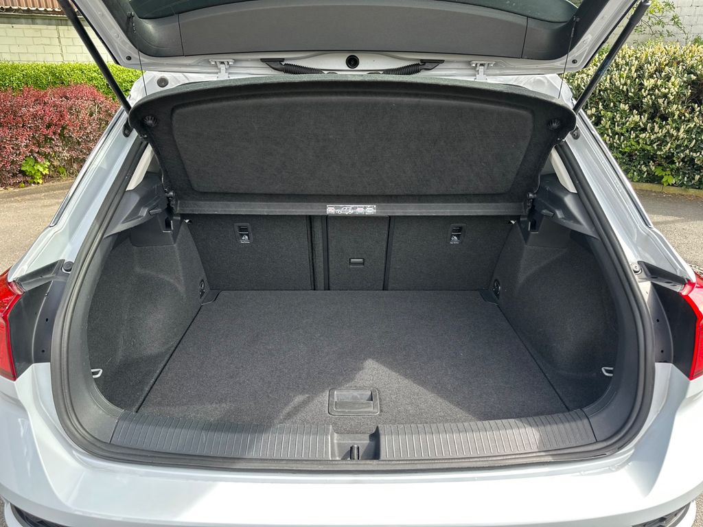 Volkswagen T-Roc 2021 г. Серебристый, пробег 49990 км