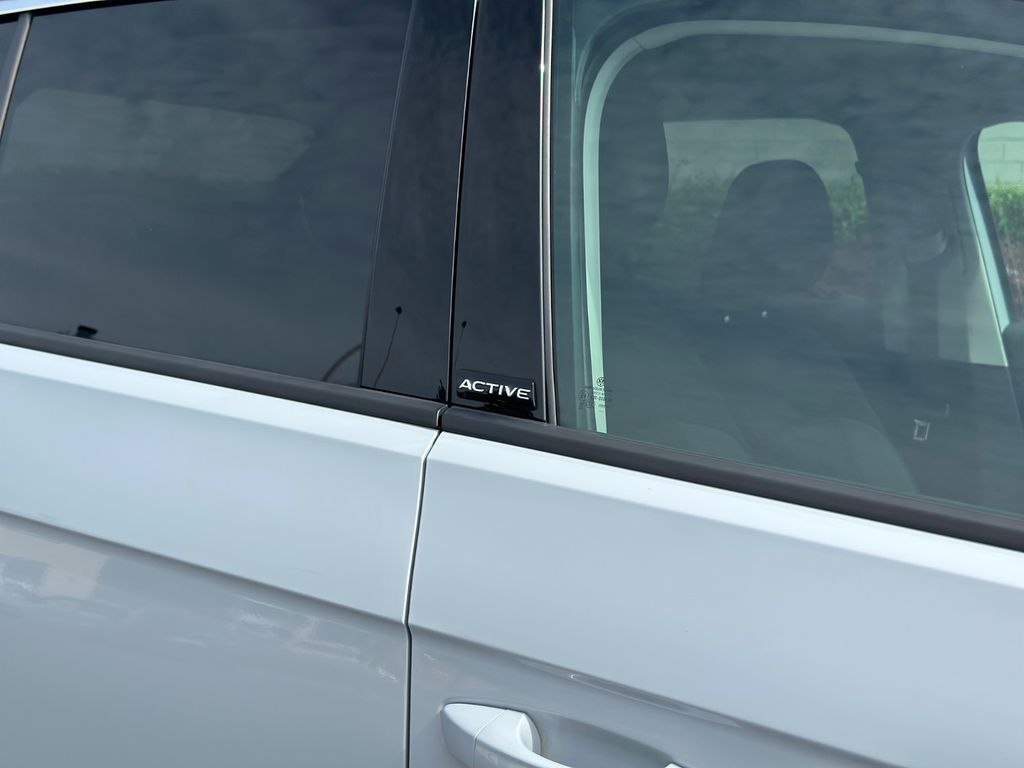 Volkswagen T-Roc 2021 г. Серебристый, пробег 49990 км