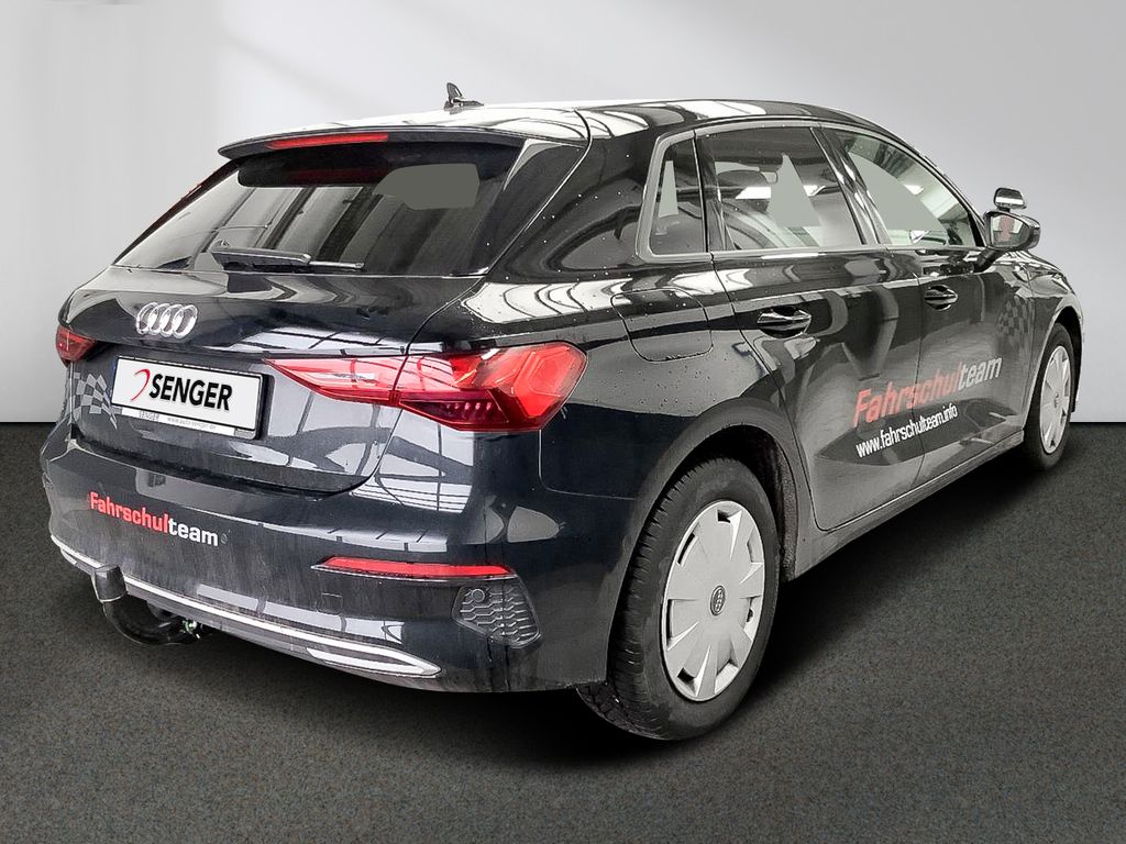 Audi A3 2023 г. Чёрный, пробег 49442 км