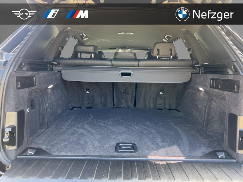 BMW X5 2023 г. Чёрный, пробег 37400 км