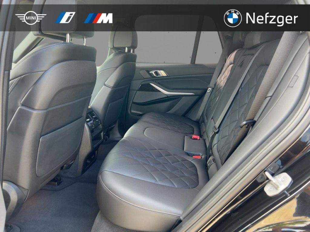 BMW X5 2023 г. Чёрный, пробег 37400 км