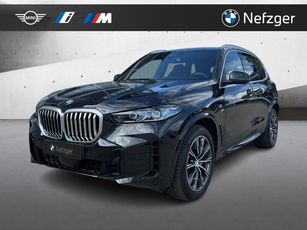 BMW X5 2023 г. Чёрный, пробег 37400 км