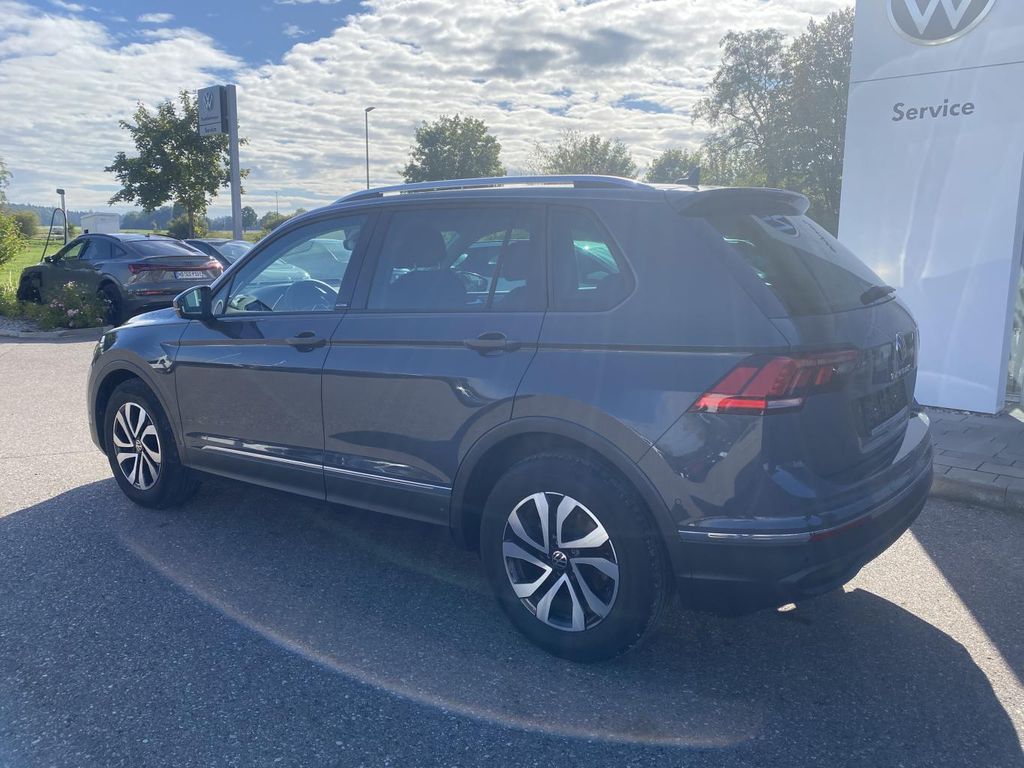 Volkswagen Tiguan 2023 г. Серый, пробег 35551 км