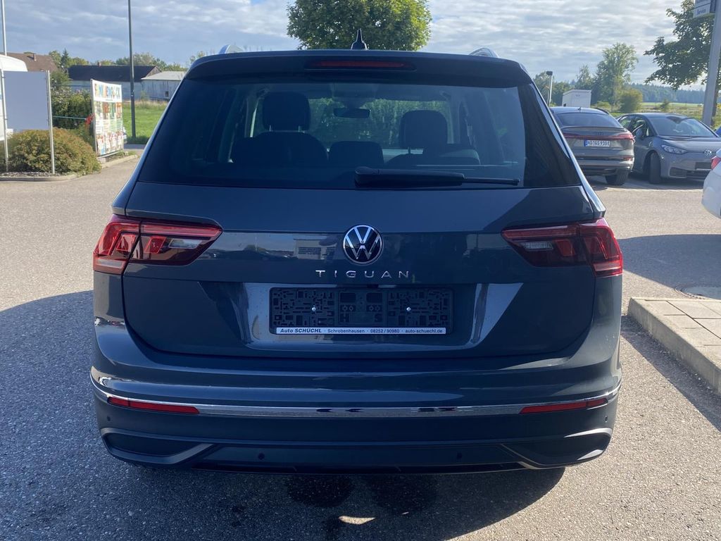 Volkswagen Tiguan 2023 г. Серый, пробег 35551 км