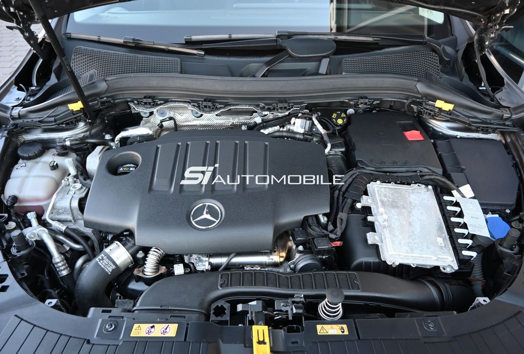 Mercedes-Benz GLA 220 2022 г. Серый, пробег 39900 км