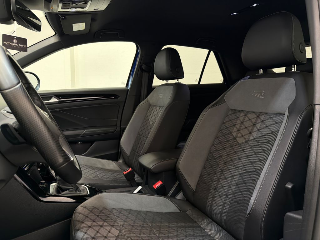 Volkswagen T-Roc 2022 г. Синий, пробег 49746 км