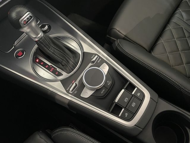 Audi TT 2022 г. Чёрный, пробег 47200 км