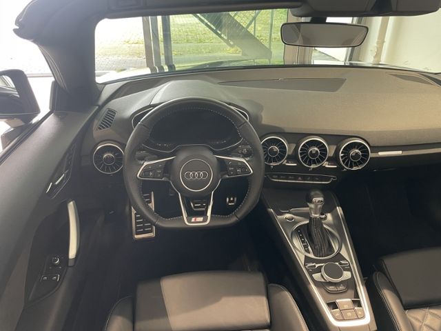 Audi TT 2022 г. Чёрный, пробег 47200 км
