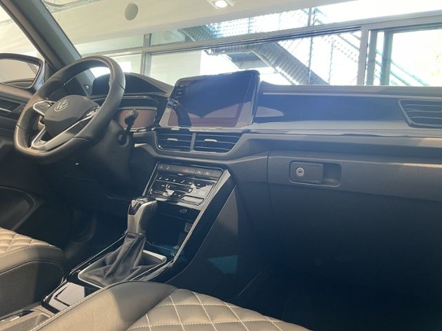 Volkswagen T-Roc 2022 г. Чёрный, пробег 24750 км