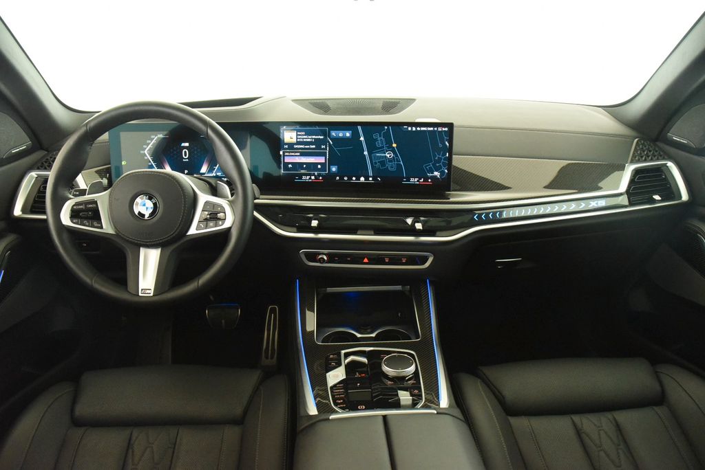 BMW X5 2025 г. Чёрный, пробег 37500 км