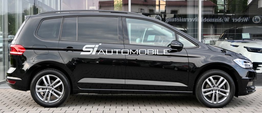Volkswagen Touran 2025 г. Чёрный, пробег 29900 км