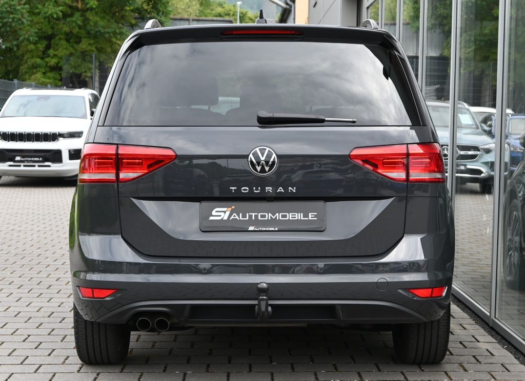 Volkswagen Touran 2025 г. Серый, пробег 32000 км