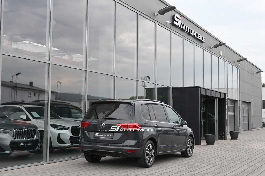 Volkswagen Touran 2025 г. Серый, пробег 32000 км