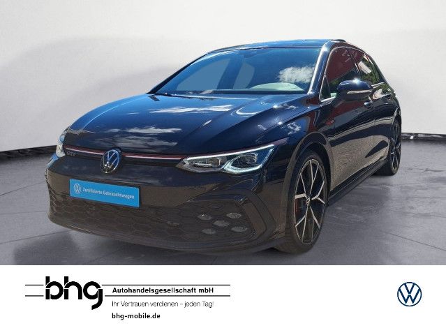 Volkswagen Golf 2023 г. Чёрный, пробег 48028 км