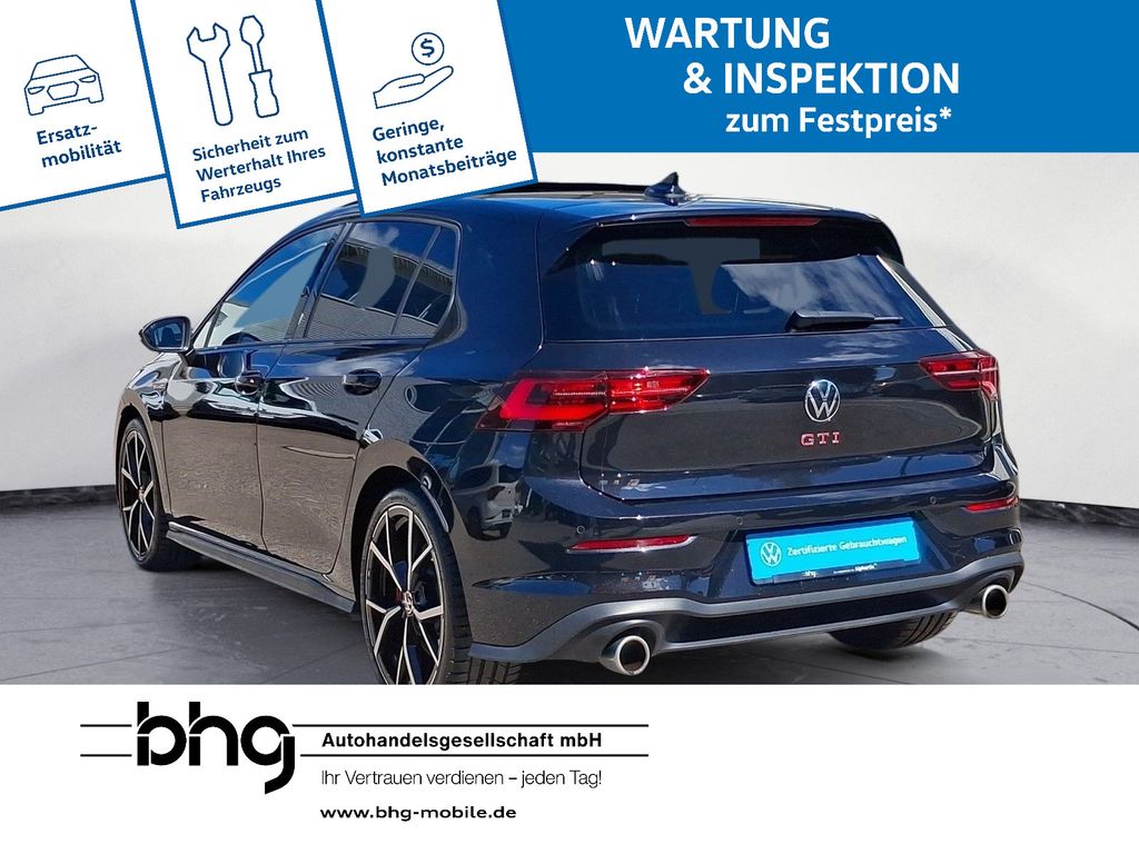 Volkswagen Golf 2023 г. Чёрный, пробег 48028 км