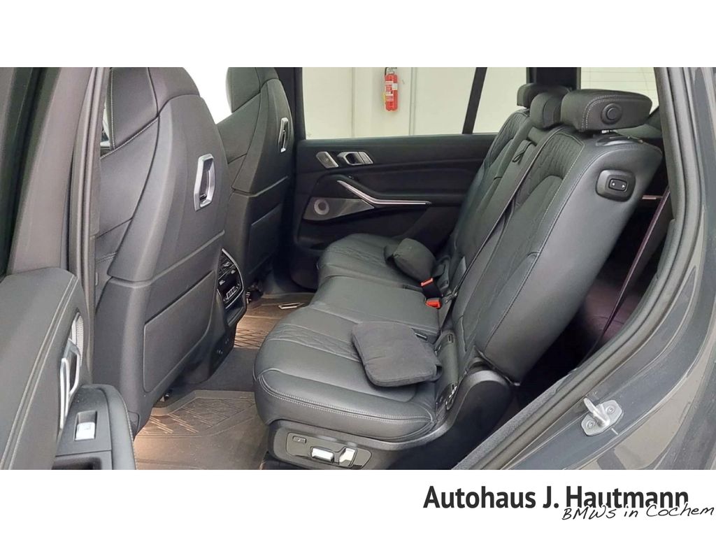 BMW X7 M60 2024 г. Серый, пробег 48600 км