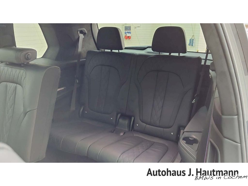 BMW X7 M60 2024 г. Серый, пробег 48600 км