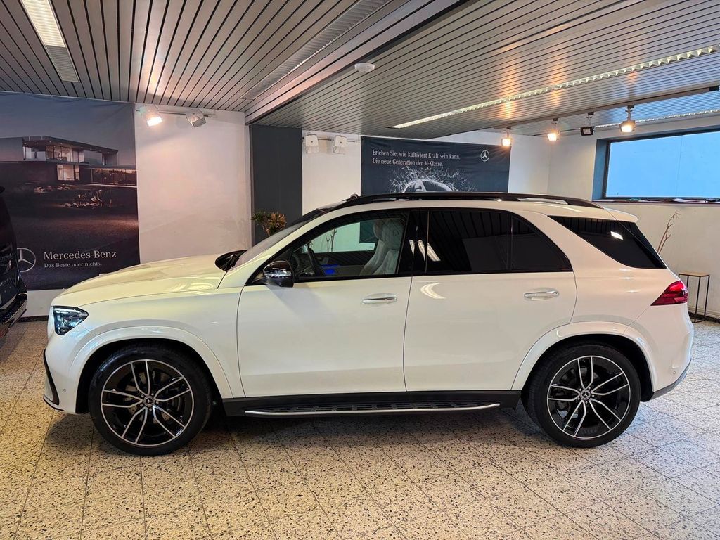 Mercedes-Benz GLE 300 2023 г. Белый, пробег 29419 км