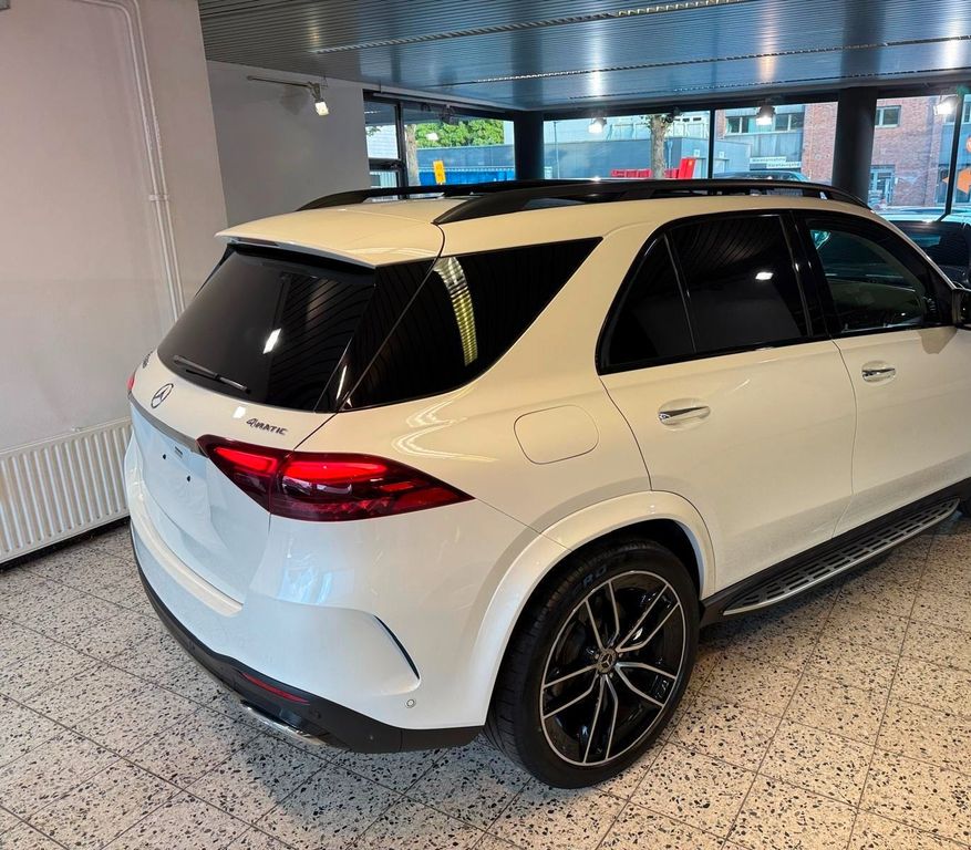 Mercedes-Benz GLE 300 2023 г. Белый, пробег 29419 км