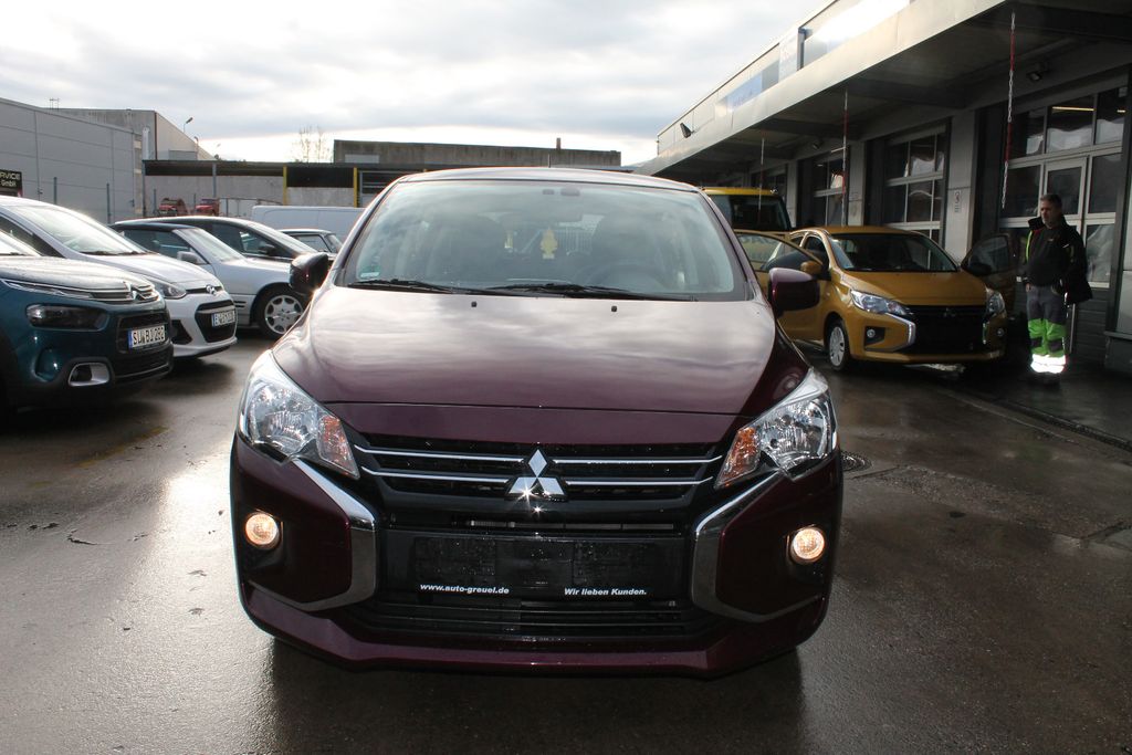 Mitsubishi Space Star 2023 г. Красный, пробег 42419 км