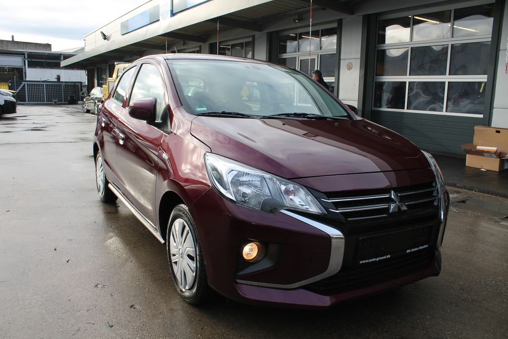 Mitsubishi Space Star 2023 г. Красный, пробег 42419 км