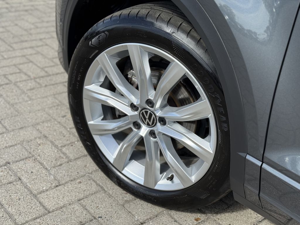 Volkswagen T-Roc 2025 г. Серый, пробег 15266 км