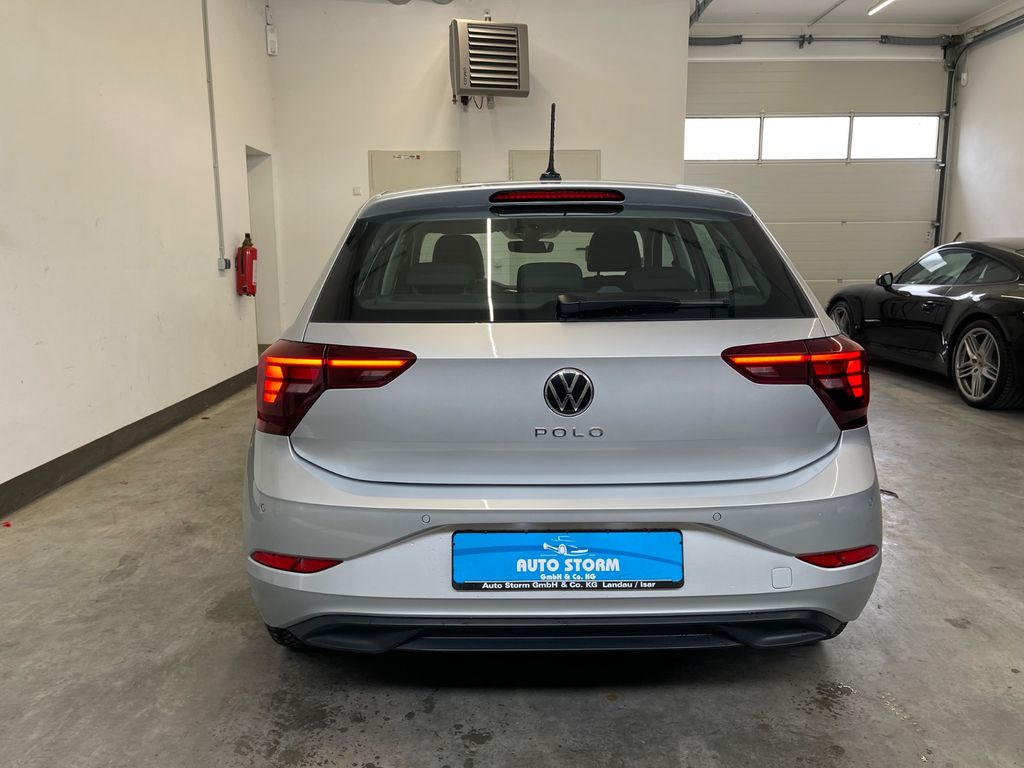 Volkswagen Polo 2023 г. Серебристый, пробег 42400 км