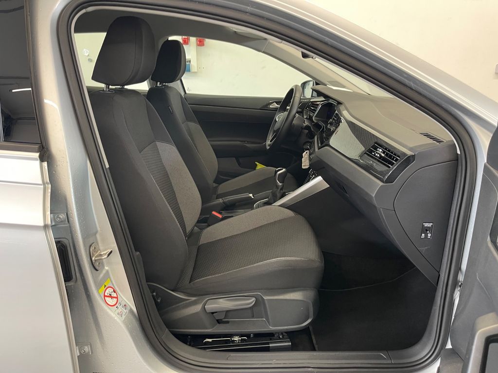 Volkswagen Polo 2023 г. Серебристый, пробег 42400 км