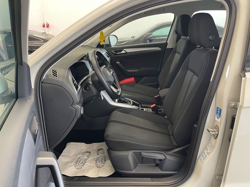 Volkswagen T-Roc 2023 г. Серый, пробег 45000 км