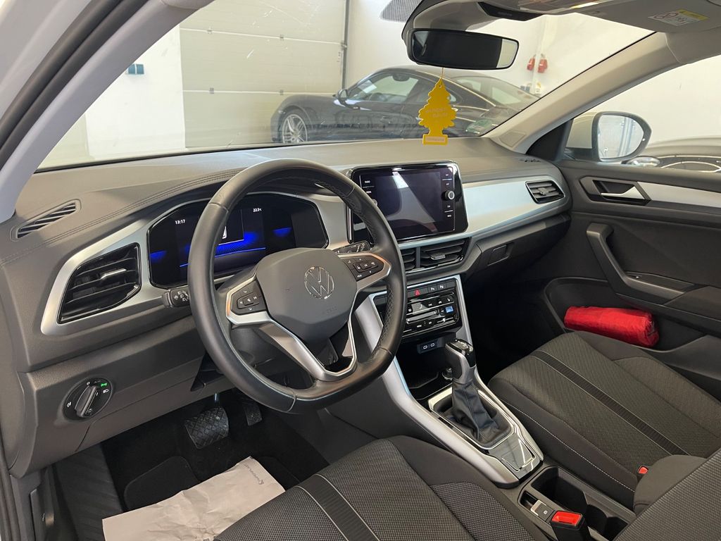 Volkswagen T-Roc 2023 г. Серый, пробег 45000 км