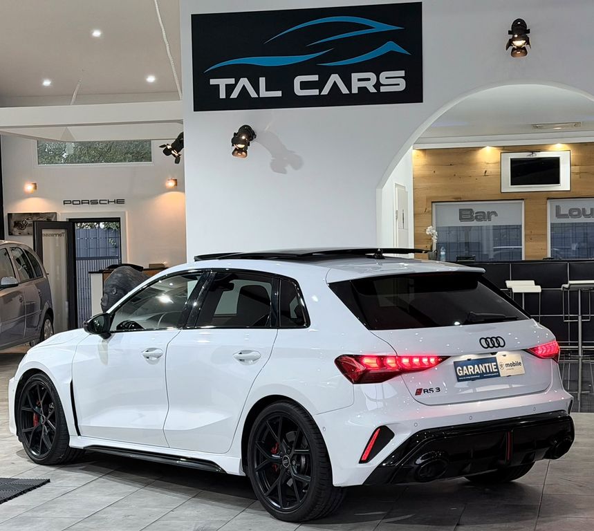Audi RS3 2025 г. Белый, пробег 38000 км