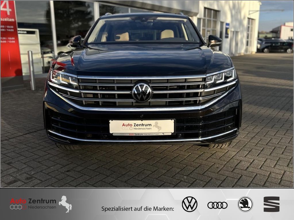 Volkswagen Touareg 2025 г. Коричневый, пробег 14000 км