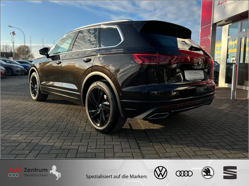 Volkswagen Touareg 2025 г. Коричневый, пробег 14000 км