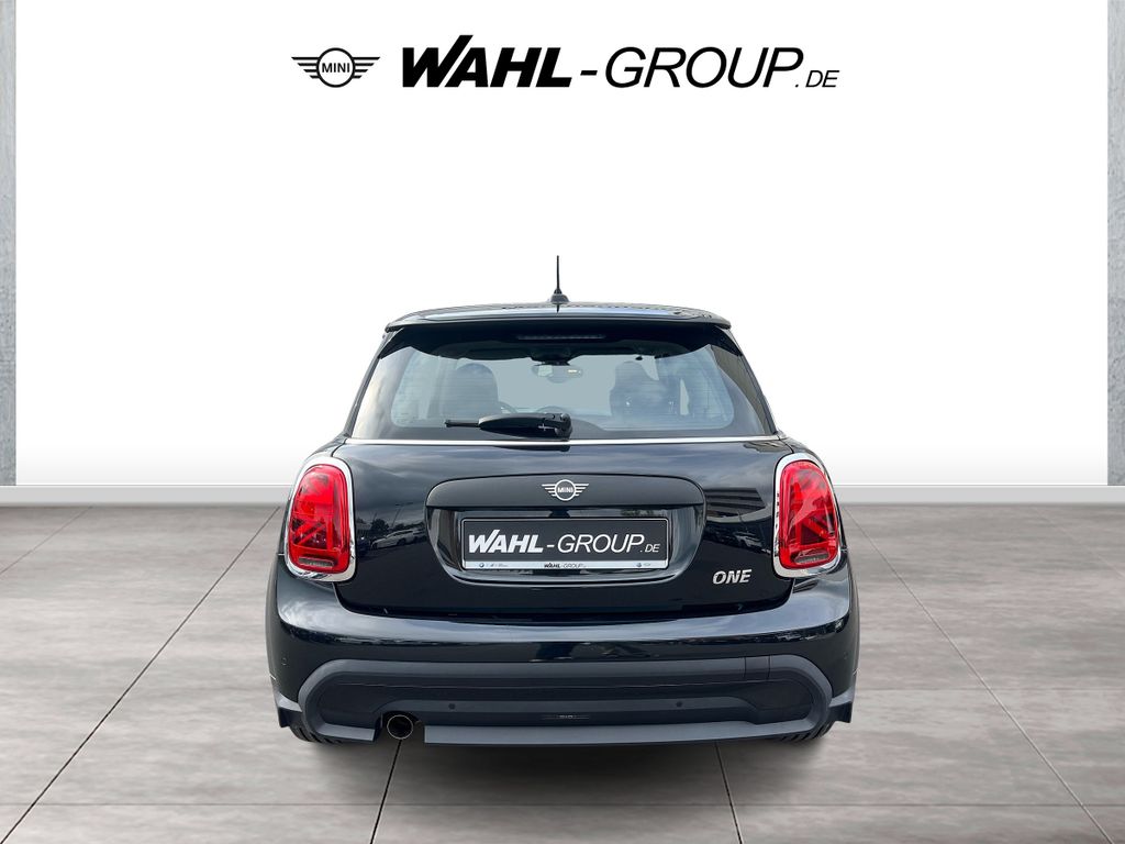 Mini ONE 2022 г. Чёрный, пробег 42684 км