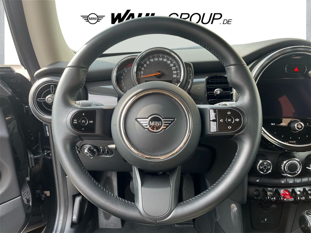 Mini ONE 2022 г. Чёрный, пробег 42684 км