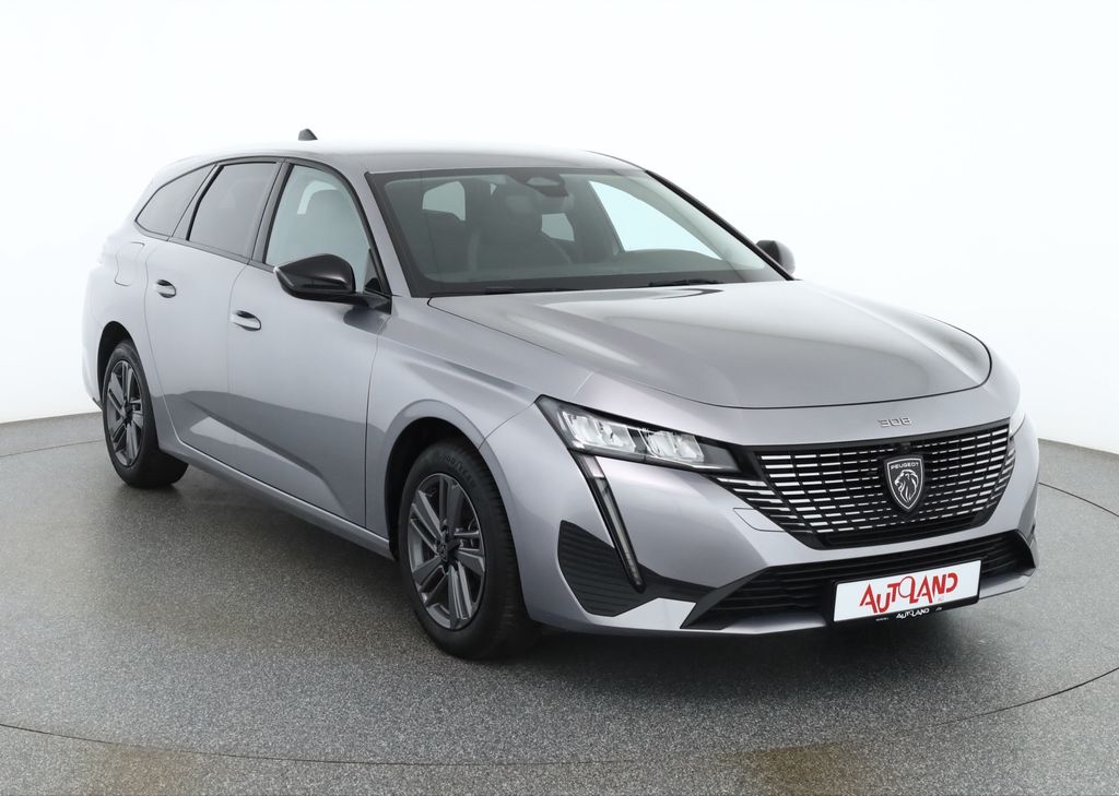 Peugeot 308 2024 г. Серый, пробег 42977 км