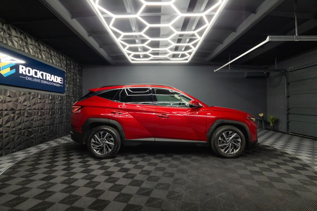 Hyundai Tucson 2022 г. Красный, пробег 49260 км