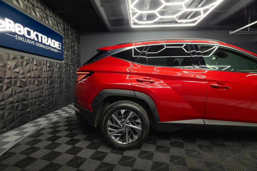 Hyundai Tucson 2022 г. Красный, пробег 49260 км