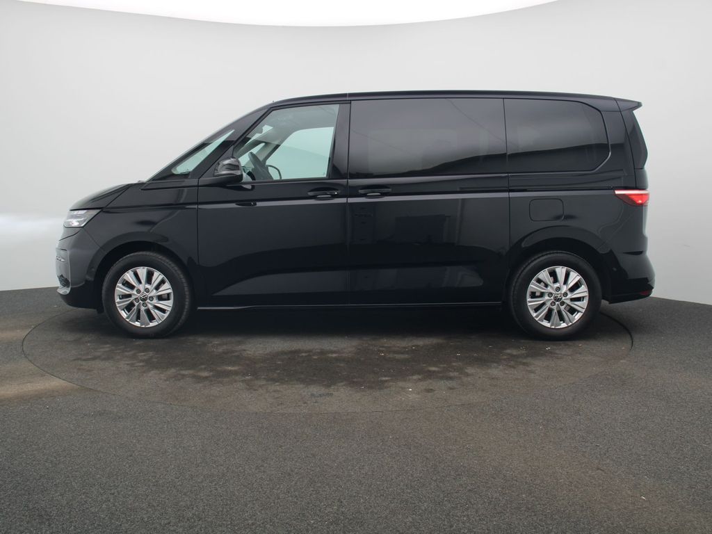 Volkswagen T7 MULTIVAN 2023 г. Чёрный, пробег 60000 км