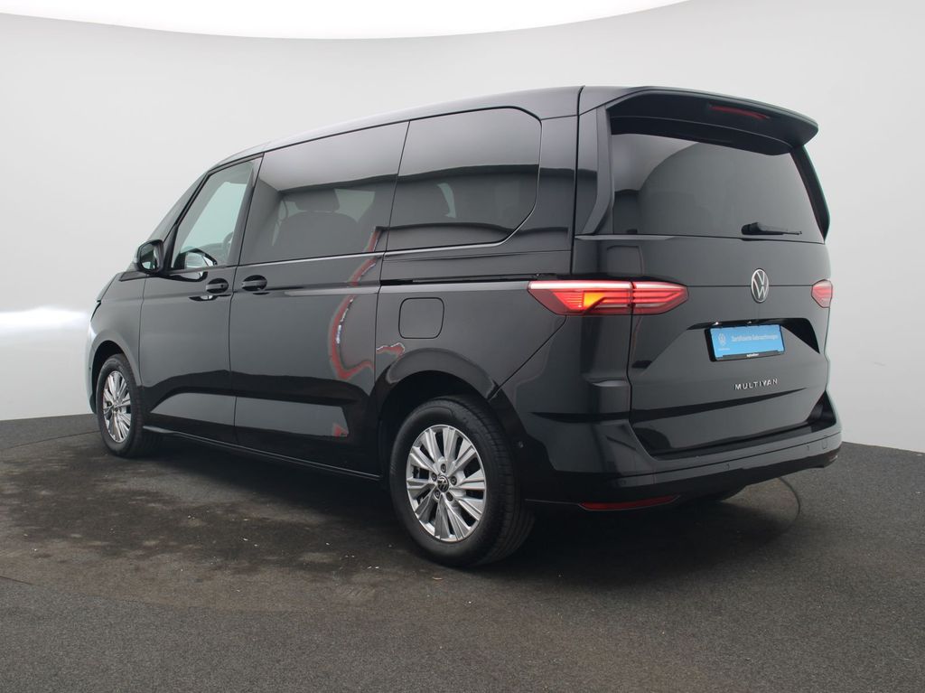 Volkswagen T7 MULTIVAN 2023 г. Чёрный, пробег 60000 км