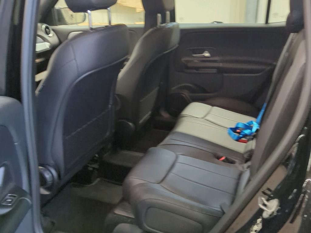 Mercedes-Benz GLB 200 2022 г. Чёрный, пробег 39998 км