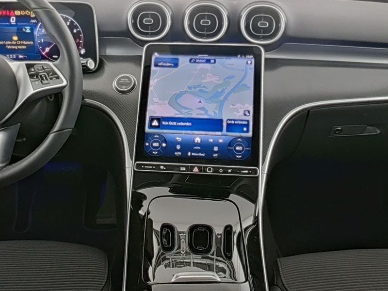 Mercedes-Benz C 180 2025 г. Чёрный, пробег 26488 км