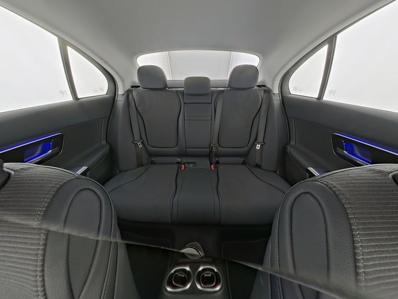 Mercedes-Benz C 180 2025 г. Чёрный, пробег 26488 км