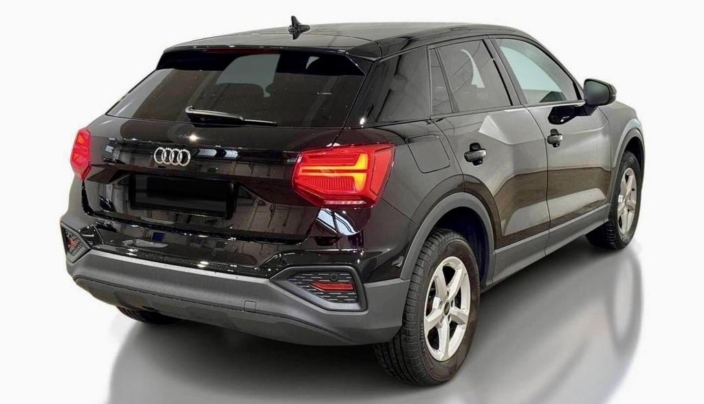 Audi Q2 2023 г. Чёрный, пробег 59900 км